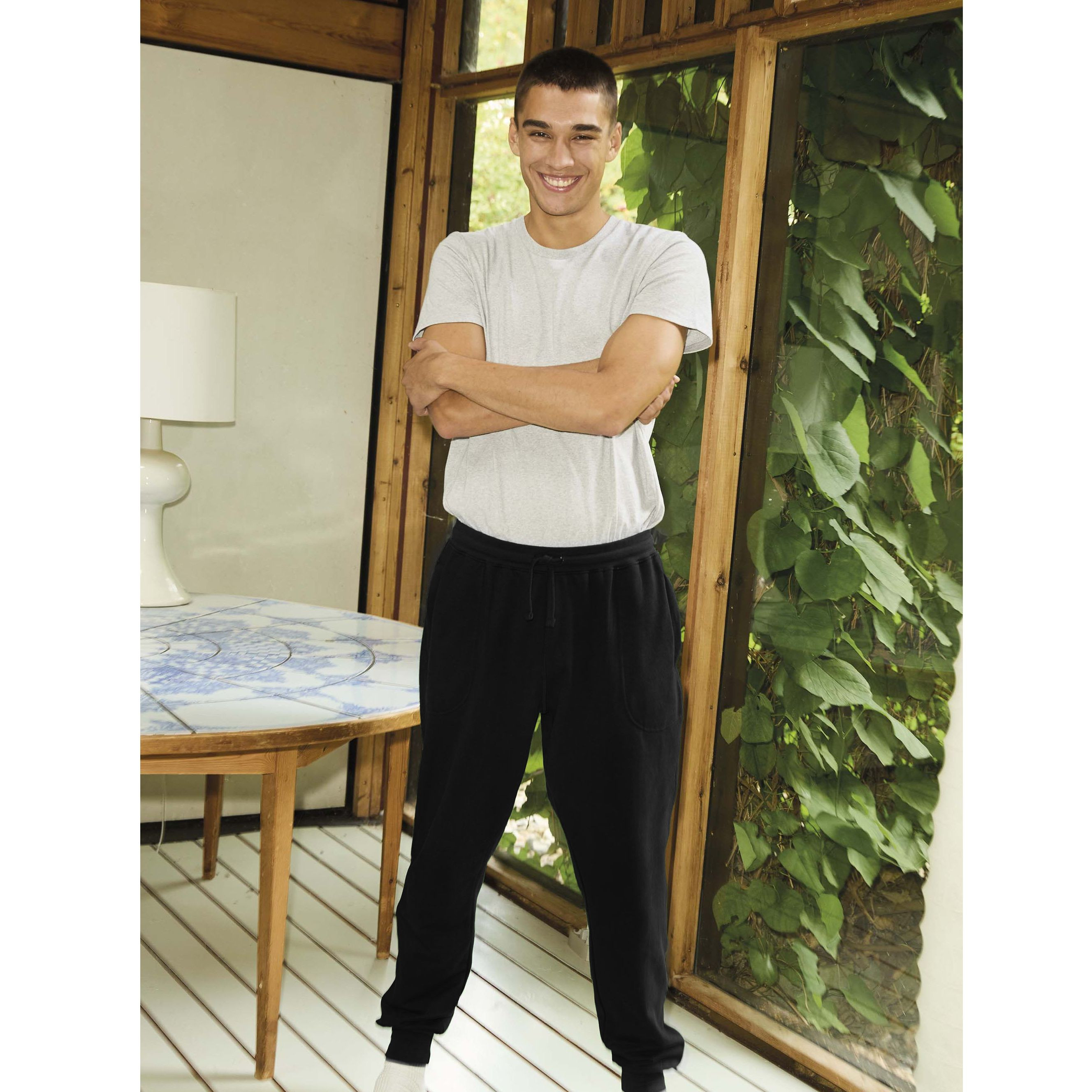 SWEATPANTS WITH CUFF AND ZIP POCKET