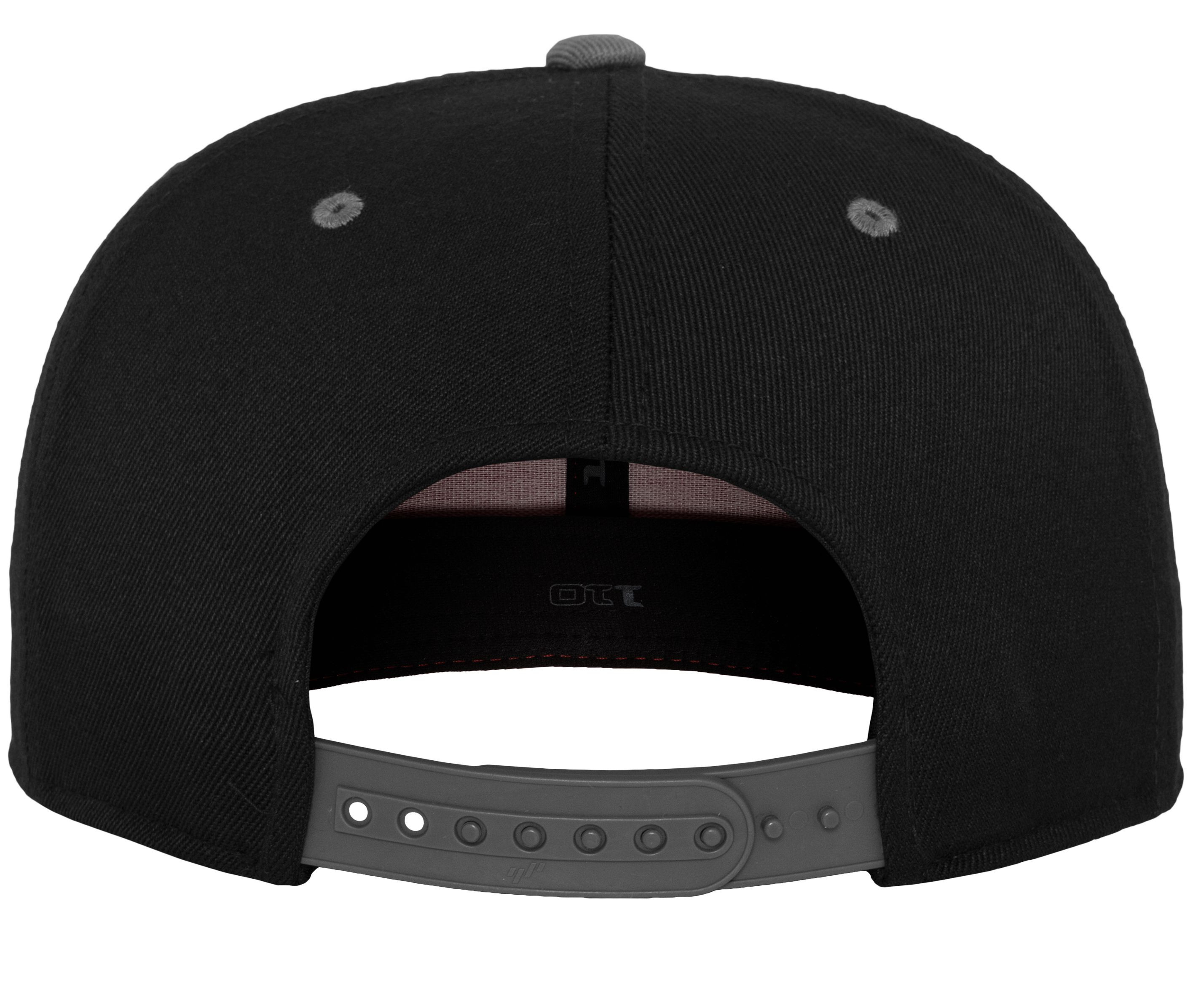 110®  FITTED SNAPBACK